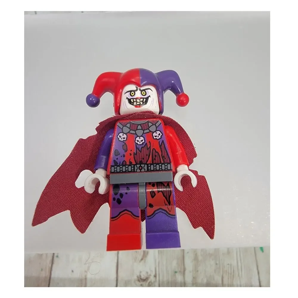 LEGO Nexo Knights Jestro Minifigure With Cape Official Authentic